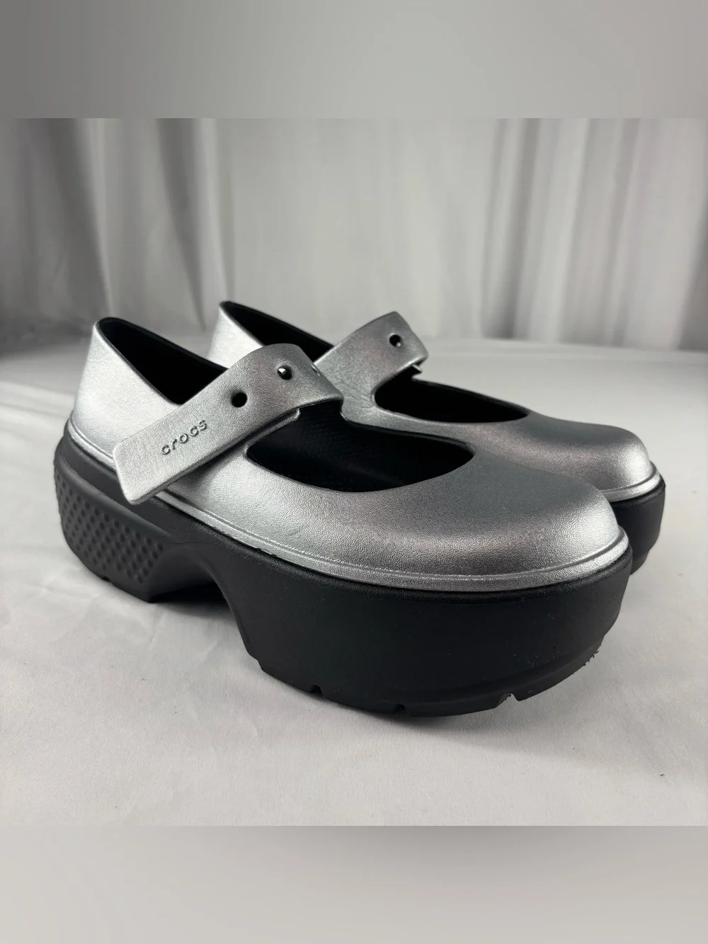 CROCS Metallic Silver Mary Jane Platform Clogs